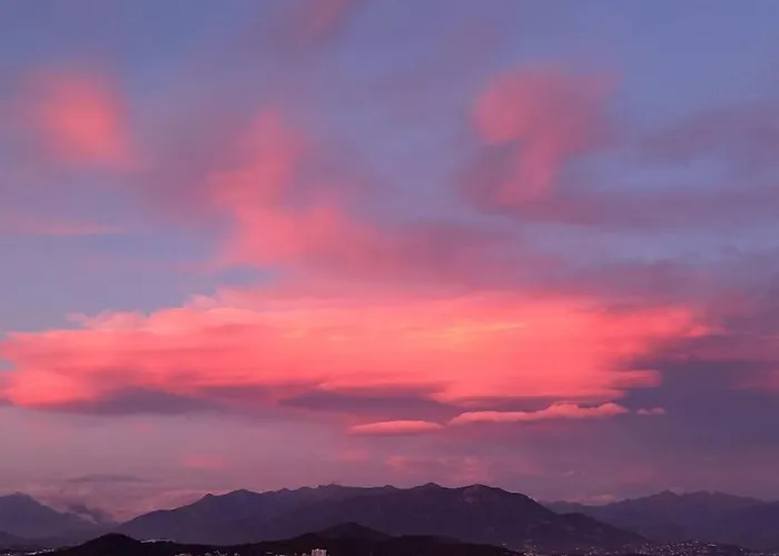 Vue Mer Avec Parking *