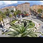 Vue Mer Avec Parking 아파트 아작시오