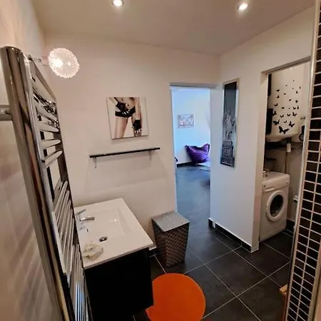 Vue Mer Avec Parking Ajaccio (Corsica)