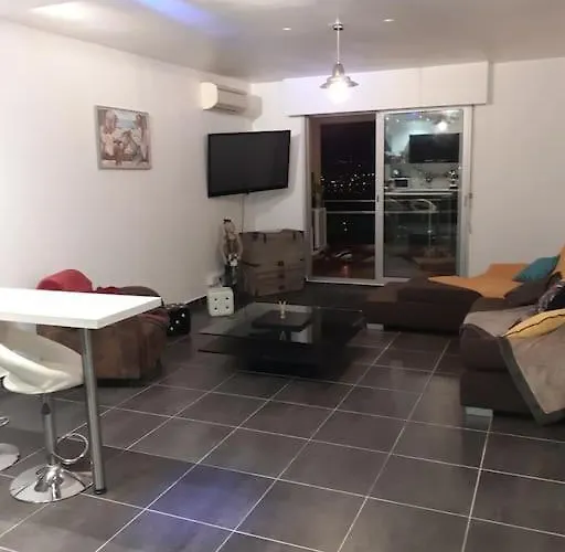 Vue Mer Avec Parking